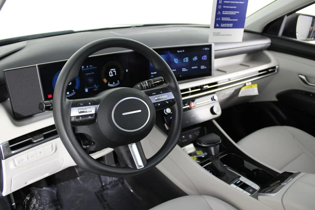 Used 2026 Black Hyundai SEL image 19