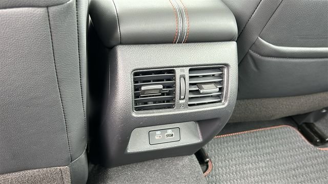 Used 2023 White Nissan 2.0 SR image 27