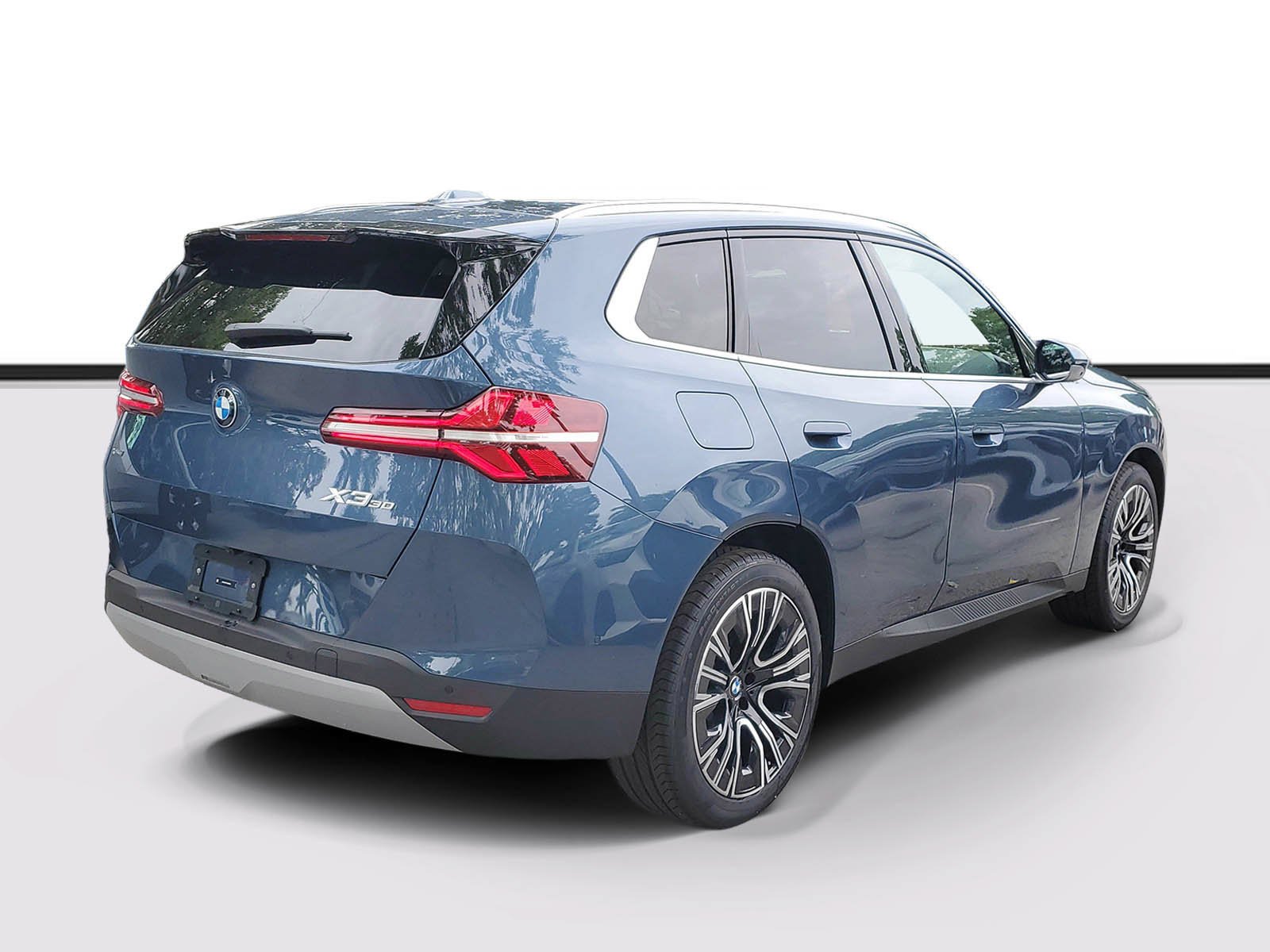 New 2026 Arctic Race Blue Metallic BMW 30 xDrive image 4