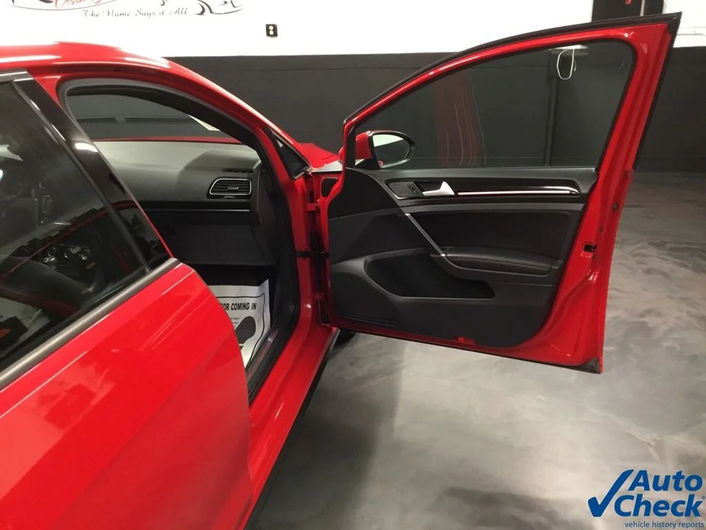 Used 2015 Red Volkswagen 2.0T SE image 39
