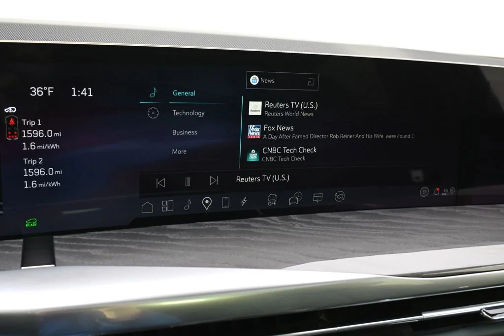 New 2025 Black Raven Cadillac Luxury 2 image 30
