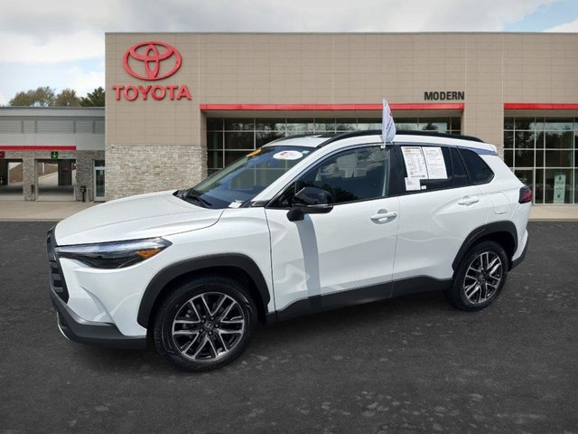 2026 Toyota Corolla Cross XLE