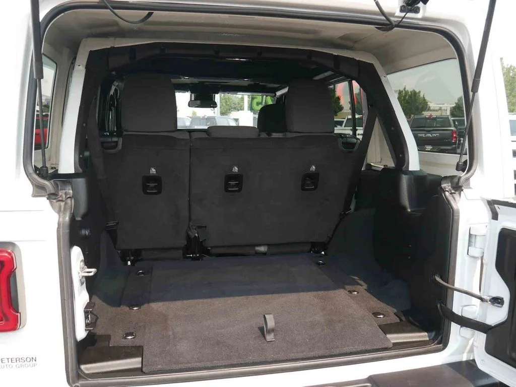 Certified Used 2025 White Jeep Sahara image 9