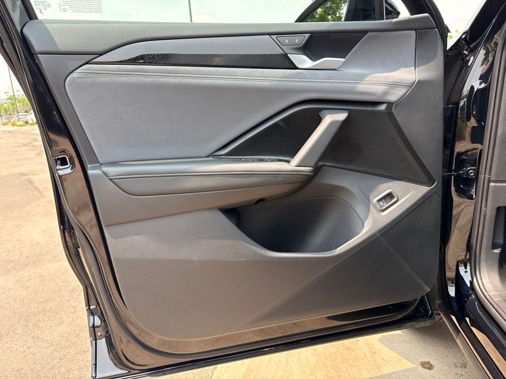 New 2026 Deep Black Pearl Volkswagen 2.0T SE image 10