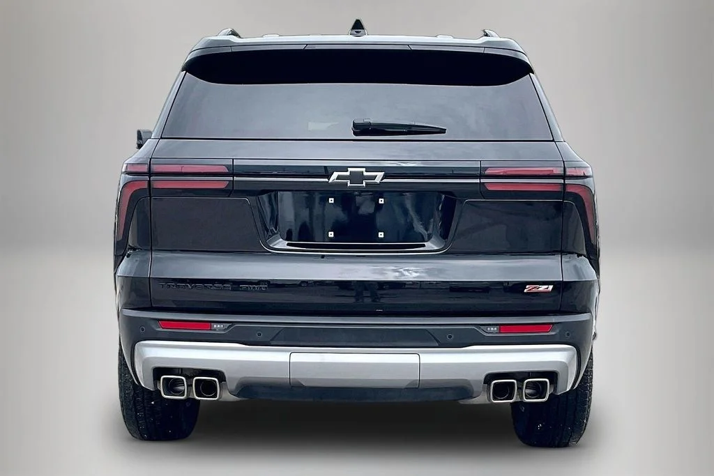 Used 2025 Black Chevrolet Z71 image 6