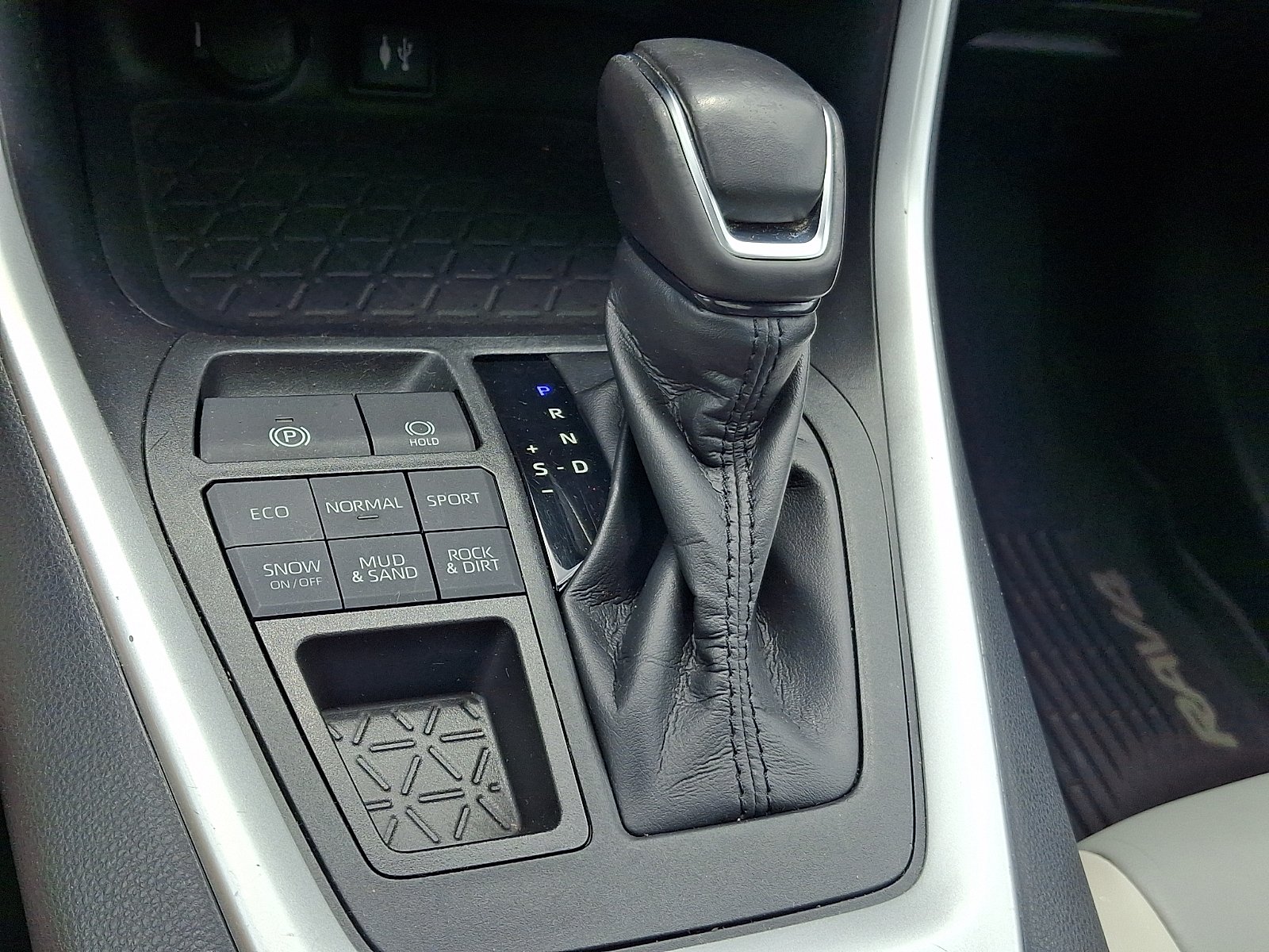 2019 Toyota RAV4 XLE Premium - Photo 23