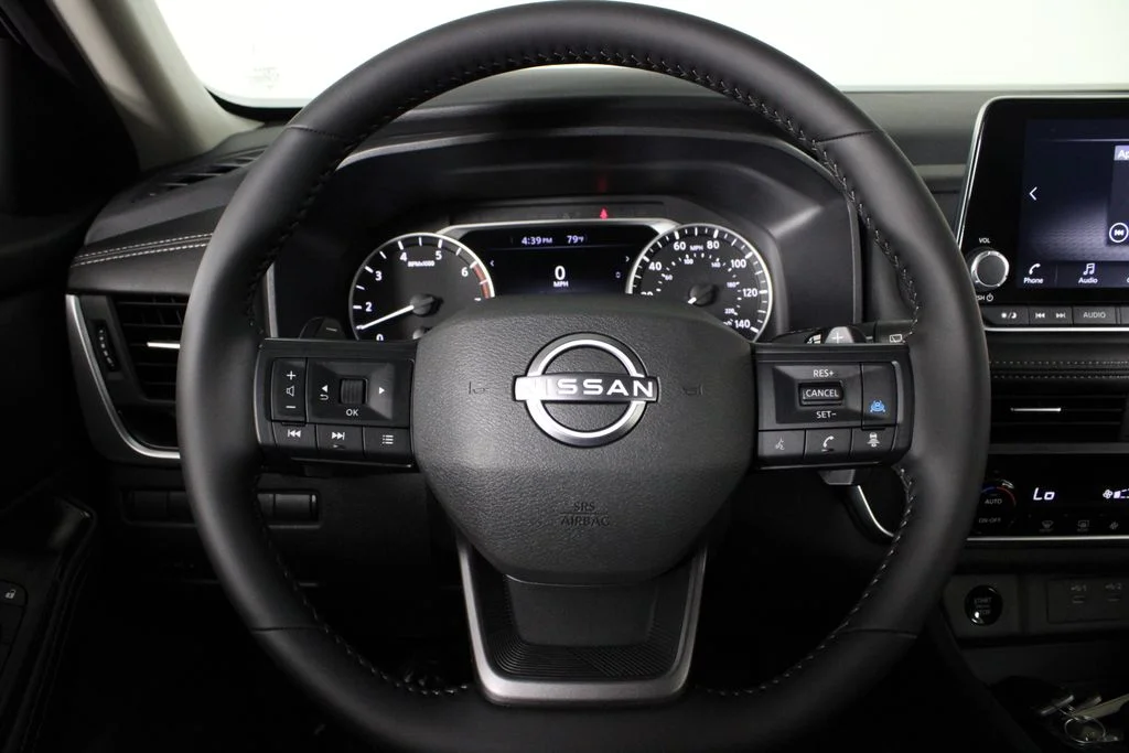 2025 Nissan Rogue SV - Photo 7