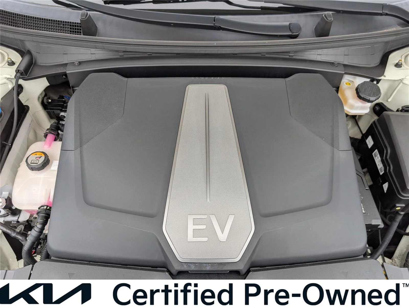Used 2022 Snow White Pearl Kia GT-Line image 34