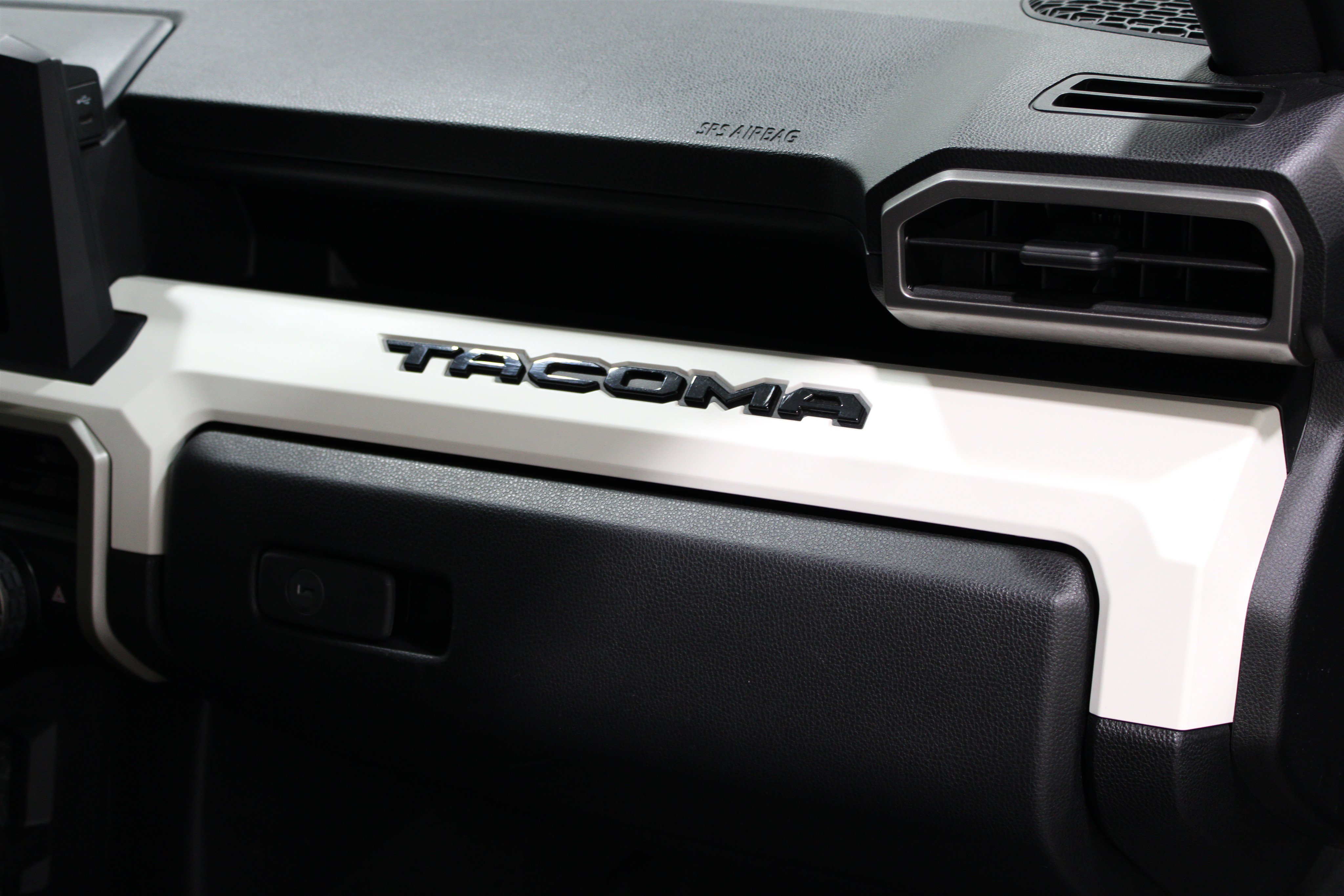 2024 Toyota Tacoma TRD Off Road - Photo 28