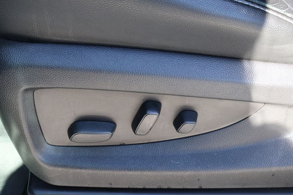 Used 2018 Silver Chevrolet LT image 15