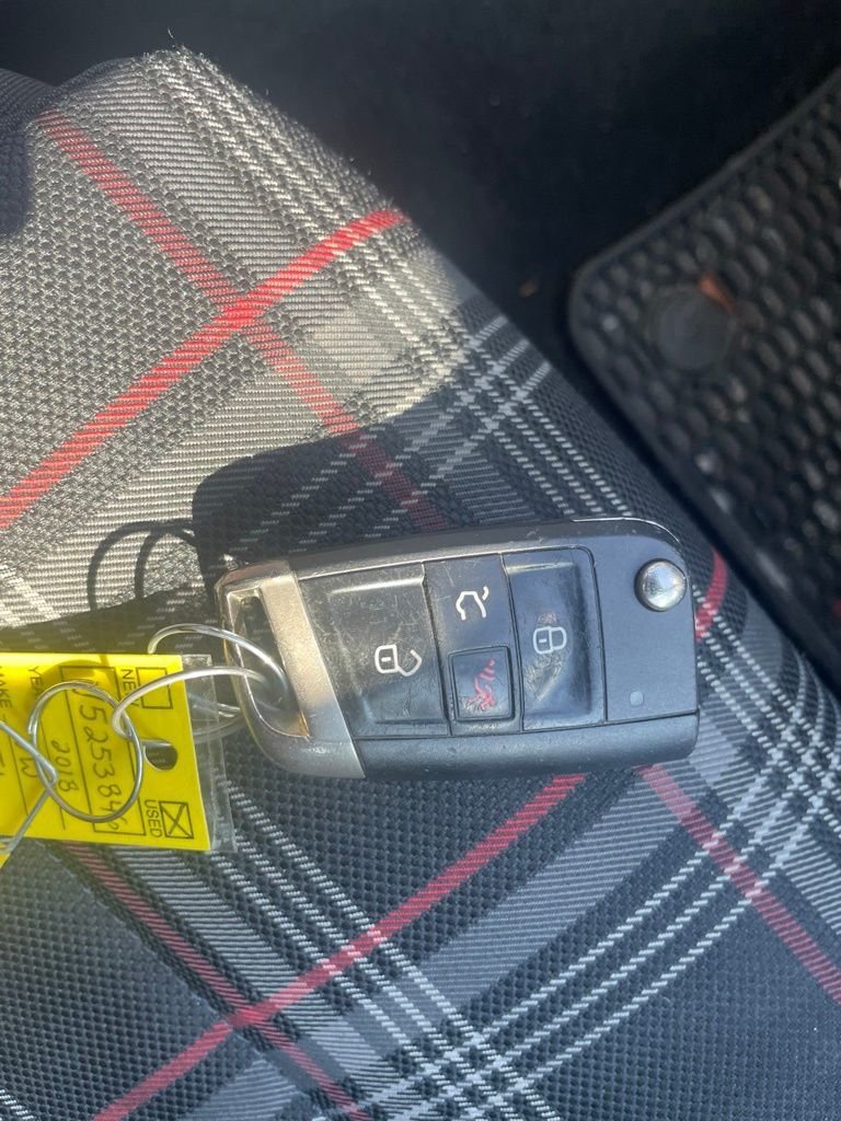 Used 2018 White Volkswagen 2.0T S image 28
