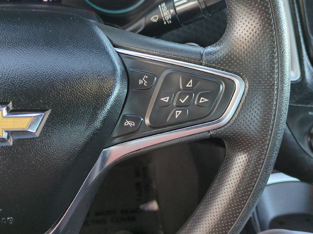 Used 2023 SUMMIT WHITE Chevrolet LT image 13