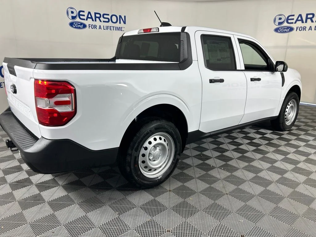 New 2026 Oxford White Ford XL image 5