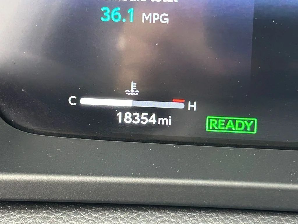 Used 2025 Black Toyota XLE image 37