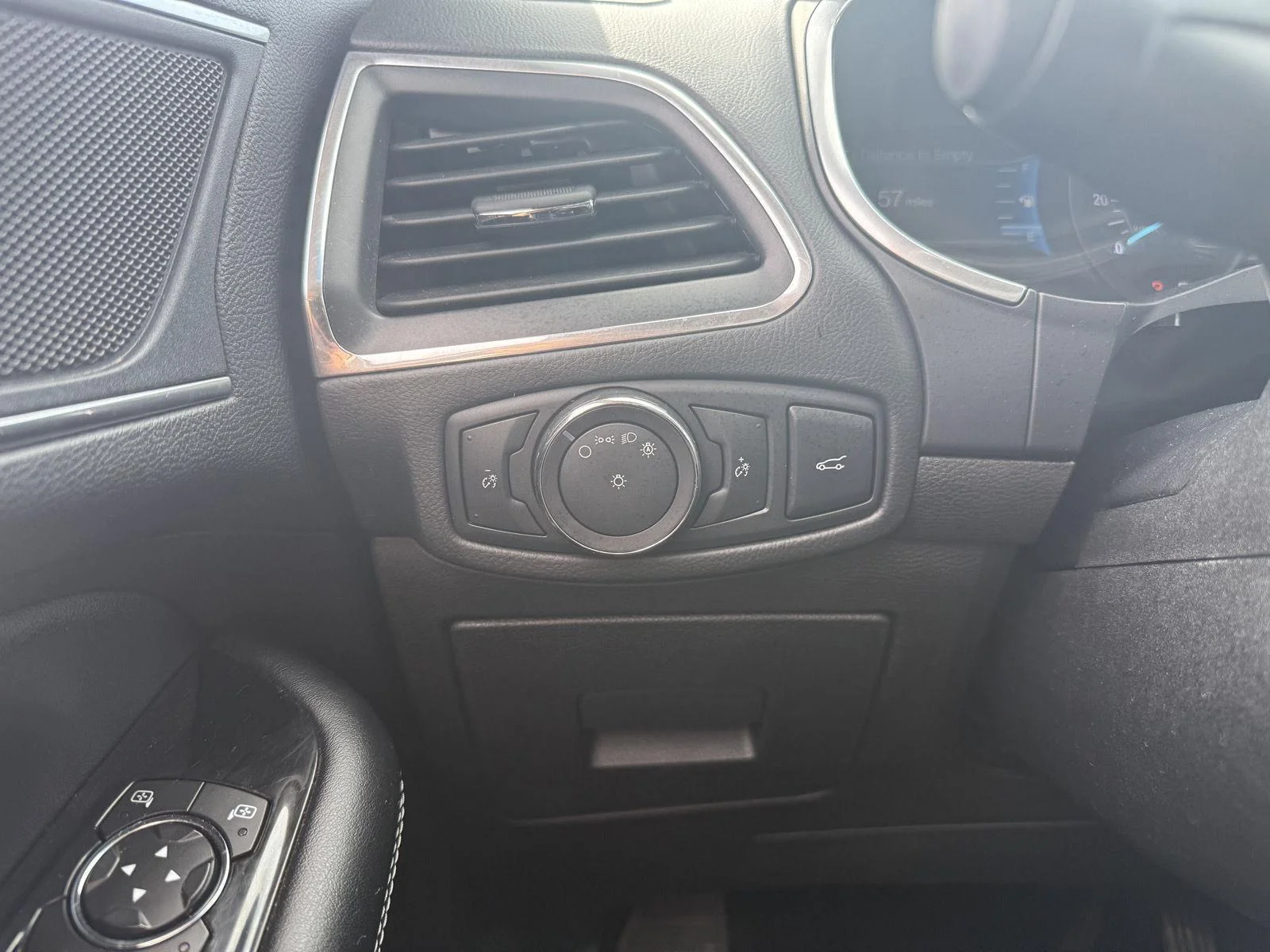 Used 2017 Ruby Red Metallic Tinted Clearcoat Ford Titanium image 8