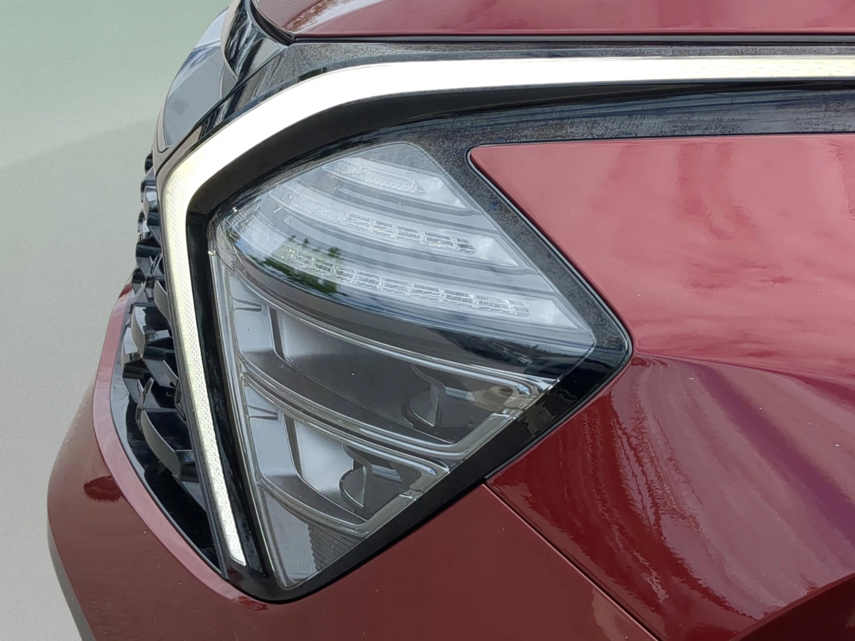 Used 2024 Red Kia X-Line image 34