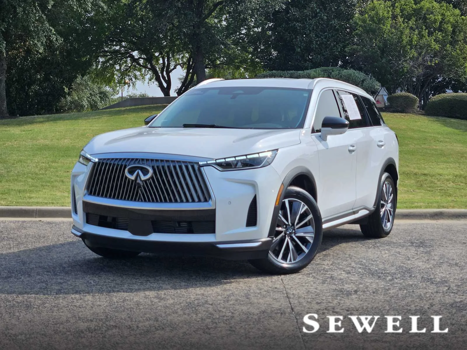 2026 INFINITI QX60 LUXE