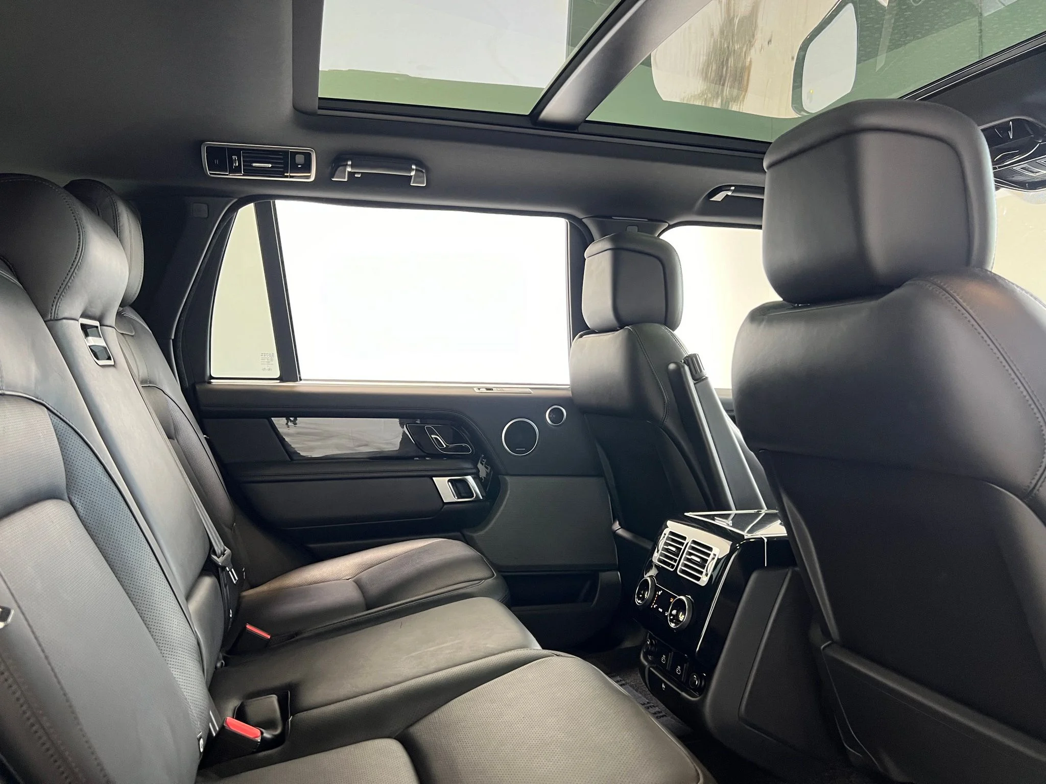 Used 2022 Gray Land Rover Westminster image 23