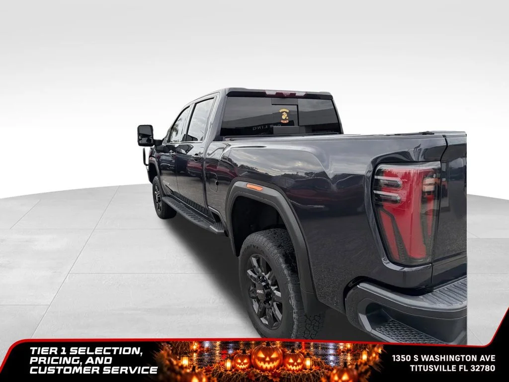 Used 2024 Titanium Rush Metallic GMC AT4 image 7