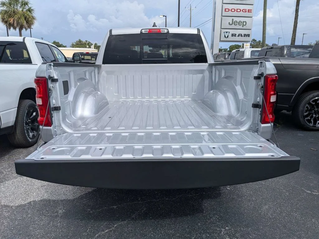 New 2026 Silver Zynith Exterior Paint RAM Laramie image 12