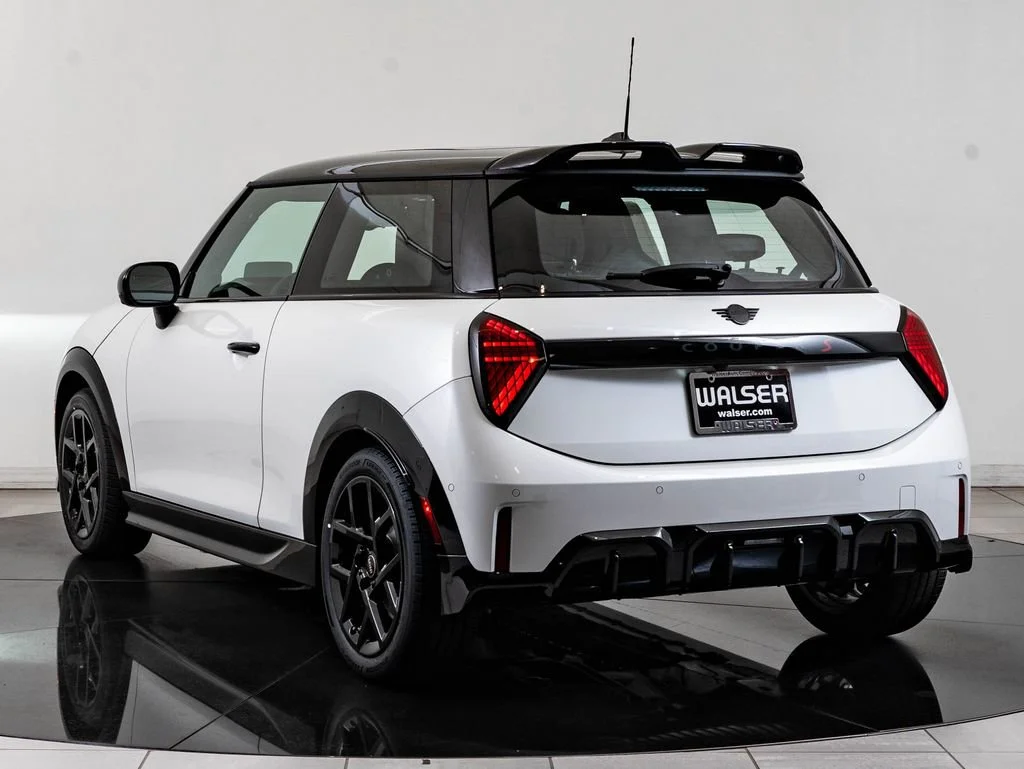 2026 MINI Hardtop 2 Door S - Photo 6