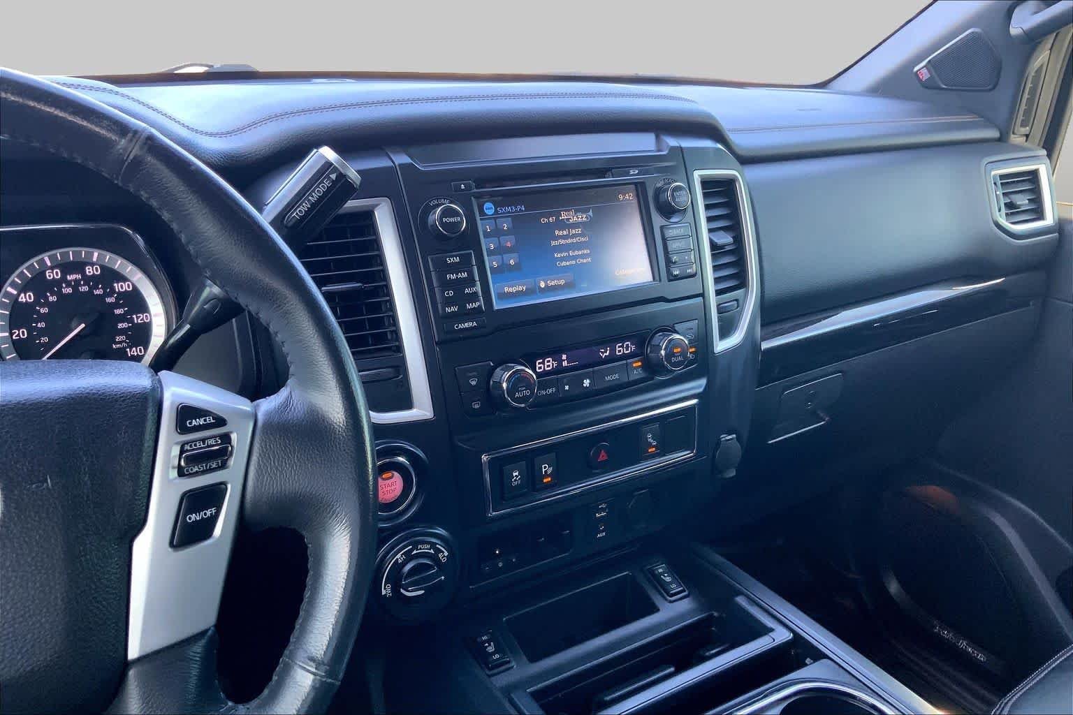 Used 2018 Pearl White Nissan SL image 7