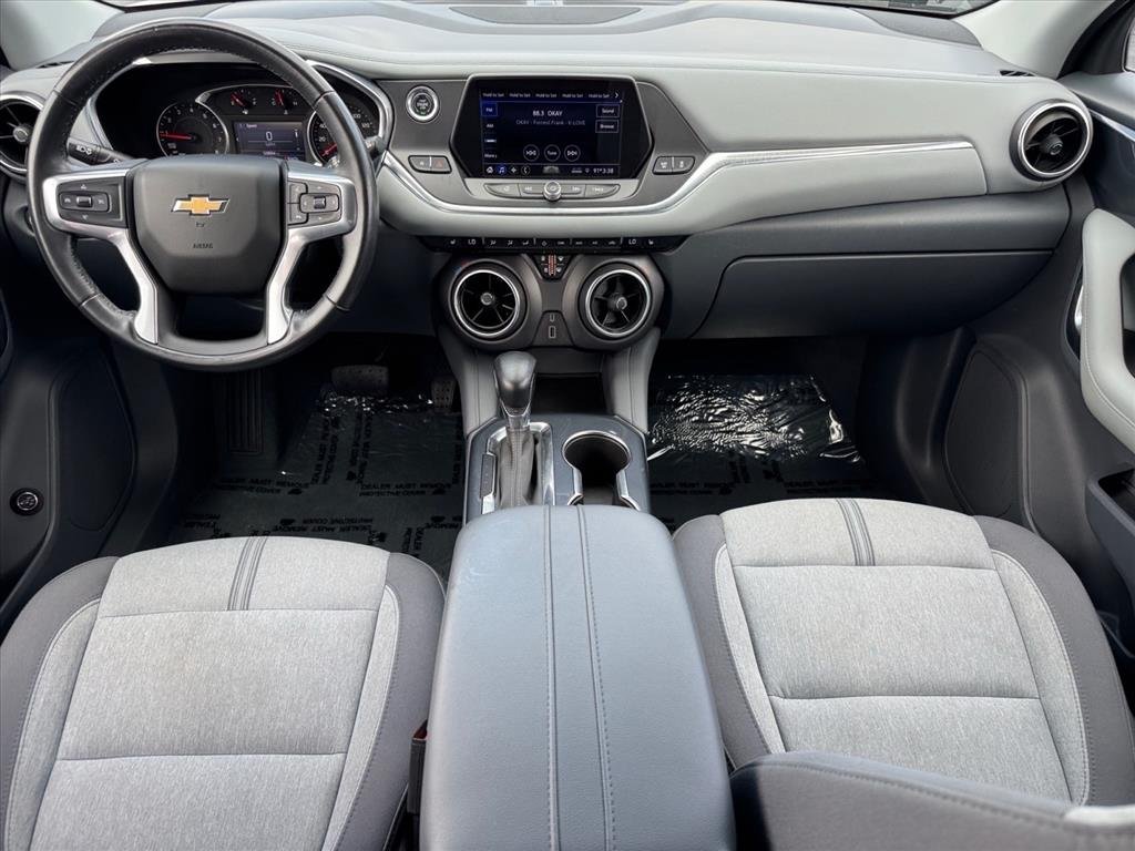 Used 2020 SUMMIT WHITE Chevrolet LT image 12