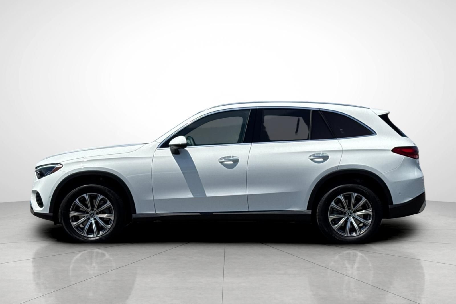 Certified Used 2026 White Mercedes-Benz GLC 300 image 27