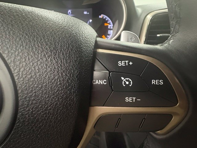 Used 2016 Silver Jeep Laredo image 23