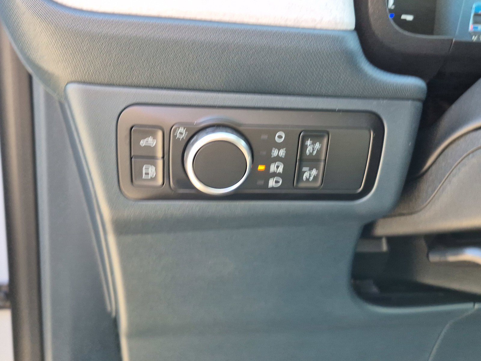 New 2026 White Ford XLT image 25