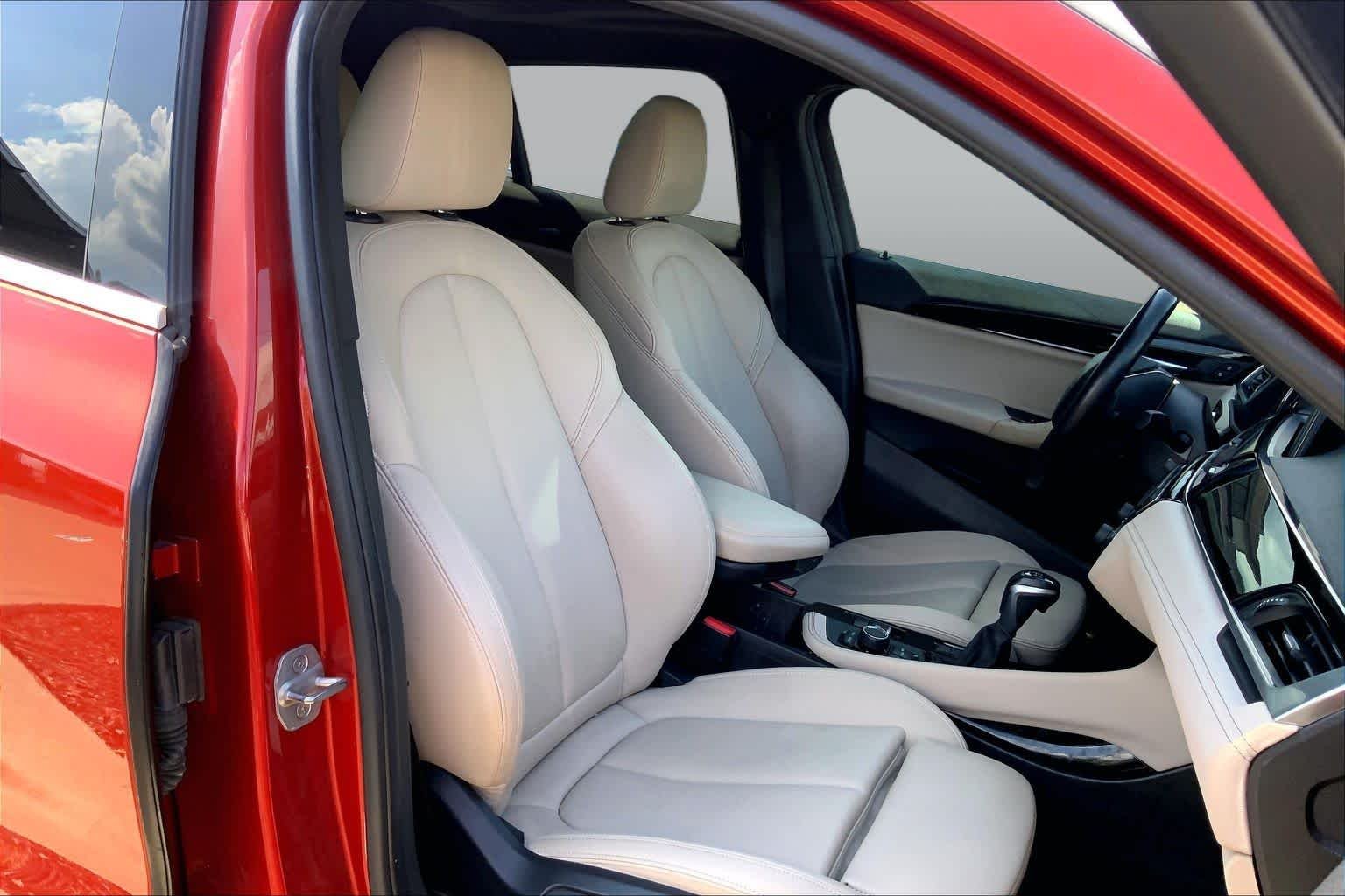 Used 2018 Sunset Orange Metallic BMW sDrive28i image 8
