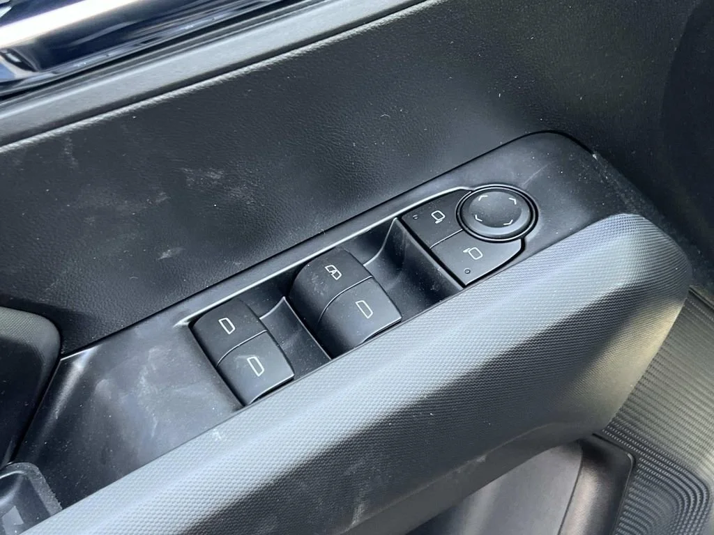 2026 Chevrolet Colorado LT - Photo 11