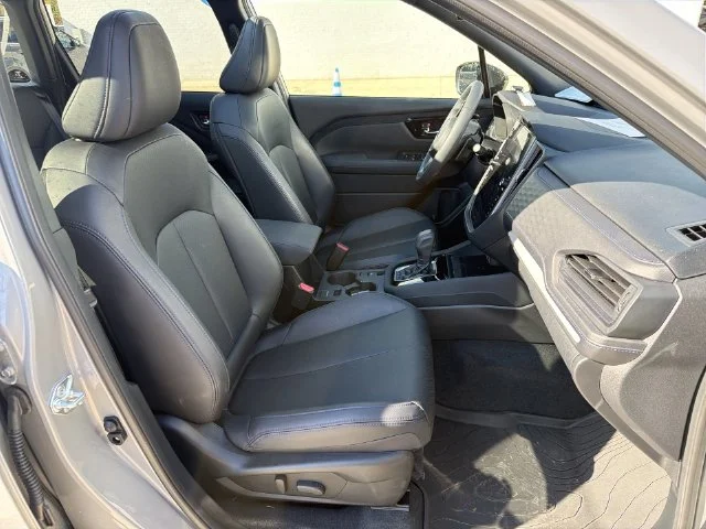 Used 2025 Gray Subaru Limited image 33