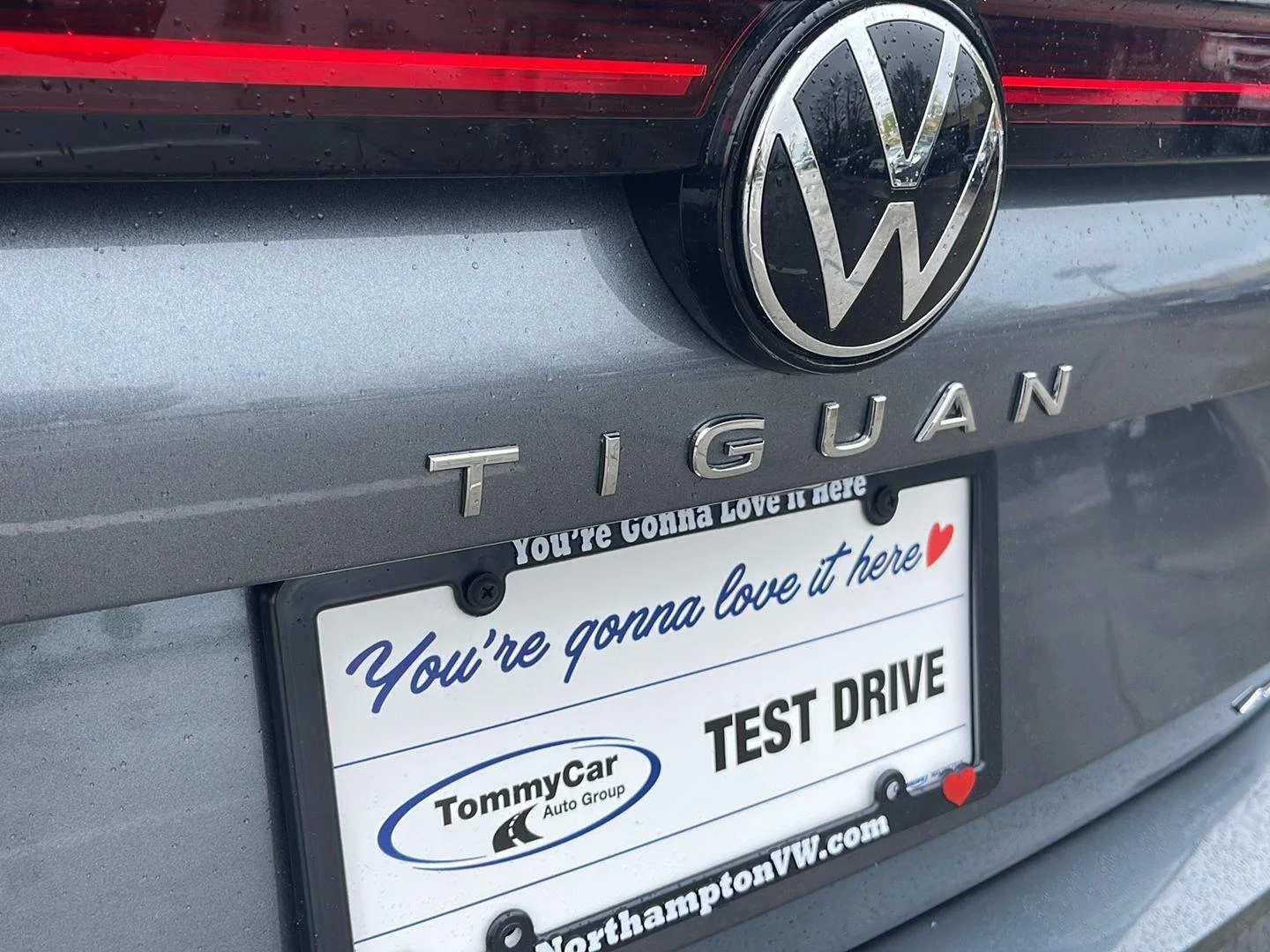 New 2026 Platinum Gray Metallic Volkswagen S image 32