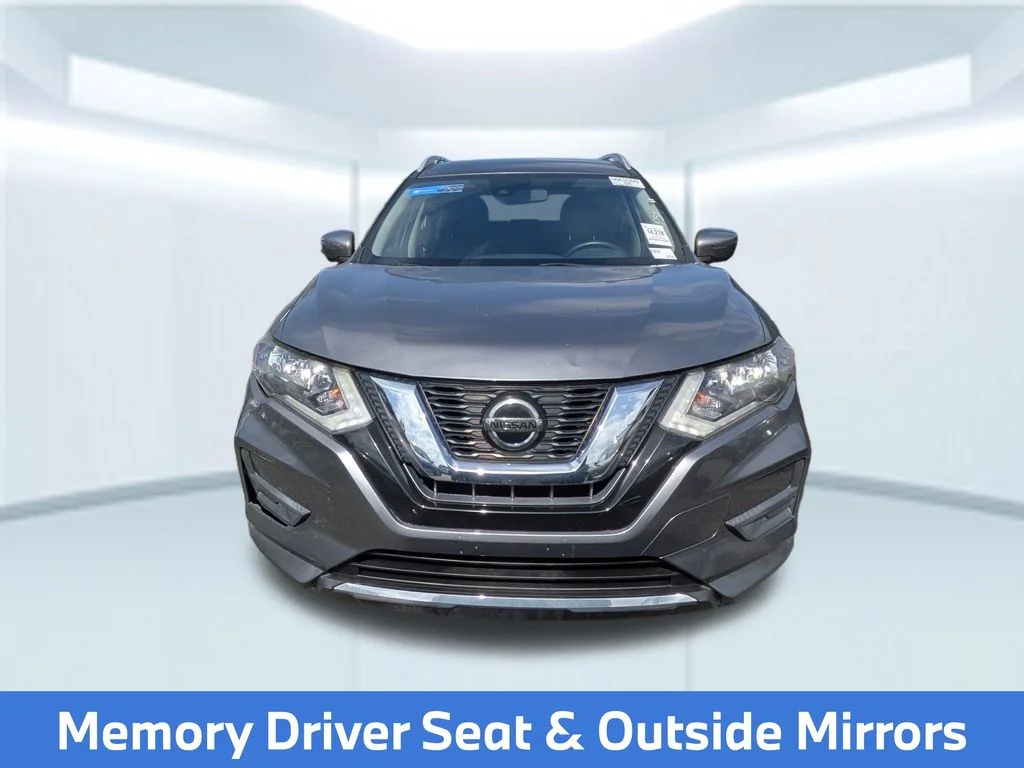 Used 2020 Gray Nissan SV image 7