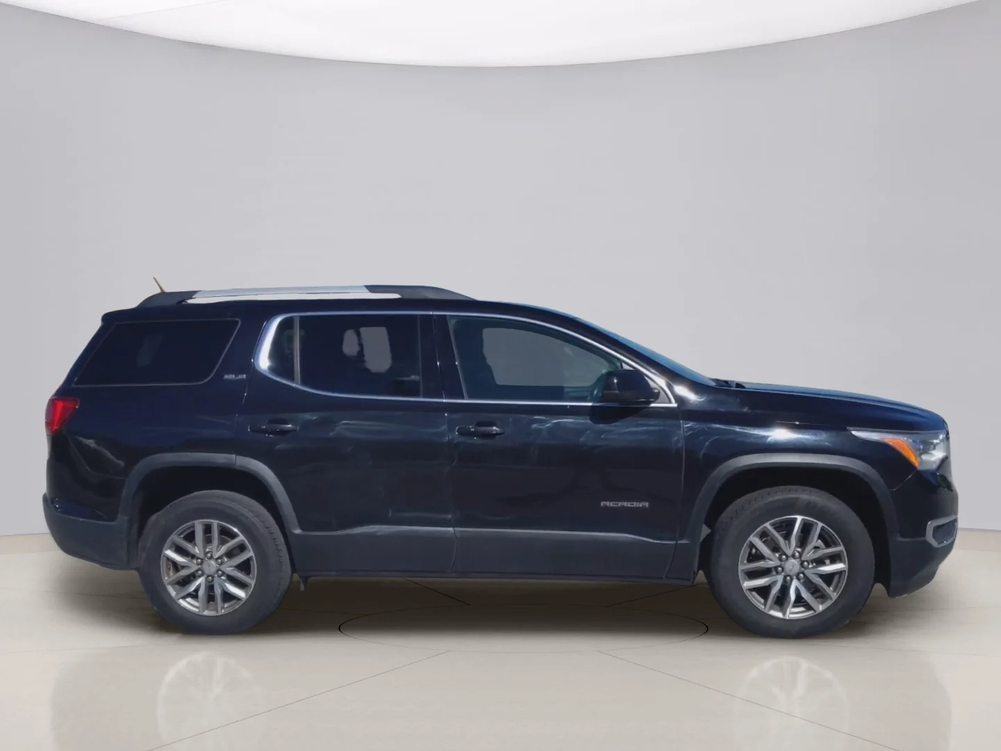 Used 2017 Black Gmc SLE image 6