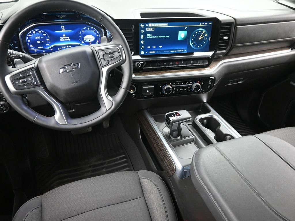 Used 2025 Black Chevrolet RST image 14