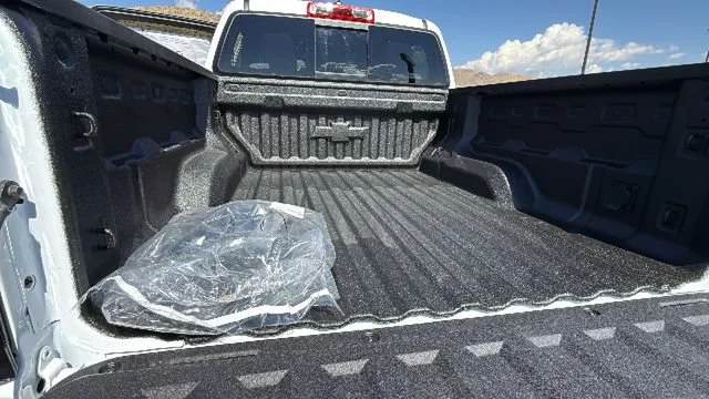 New 2026 Summit White Chevrolet LT image 27