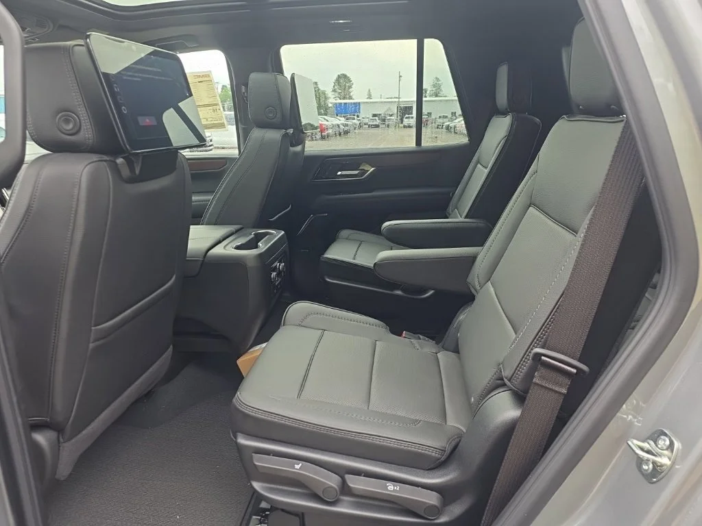 2026 GMC Yukon Denali - Photo 32