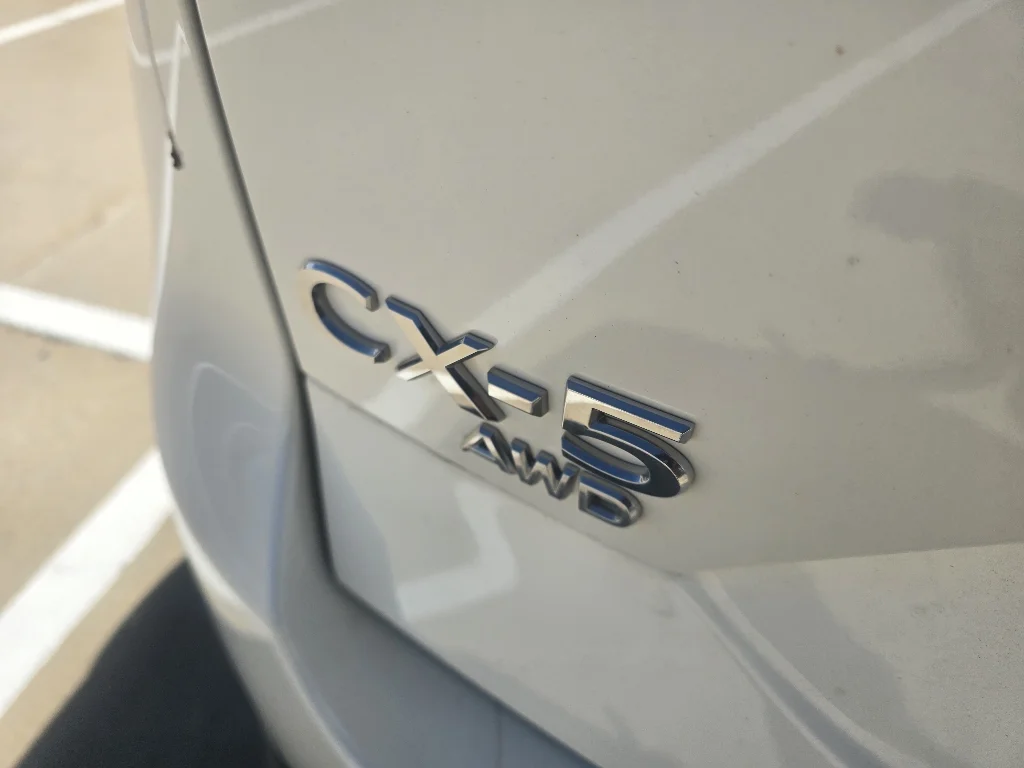 Used 2022 Snowflake White Pearl Mica Mazda 2.5 S Preferred Package image 10