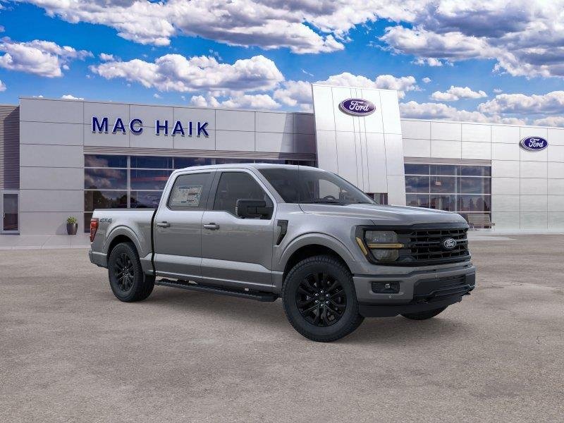 New 2026 Carbonized Gray Metallic Ford XLT image 7