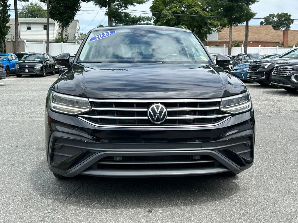 Used 2024 Black Volkswagen 2.0T S image 6