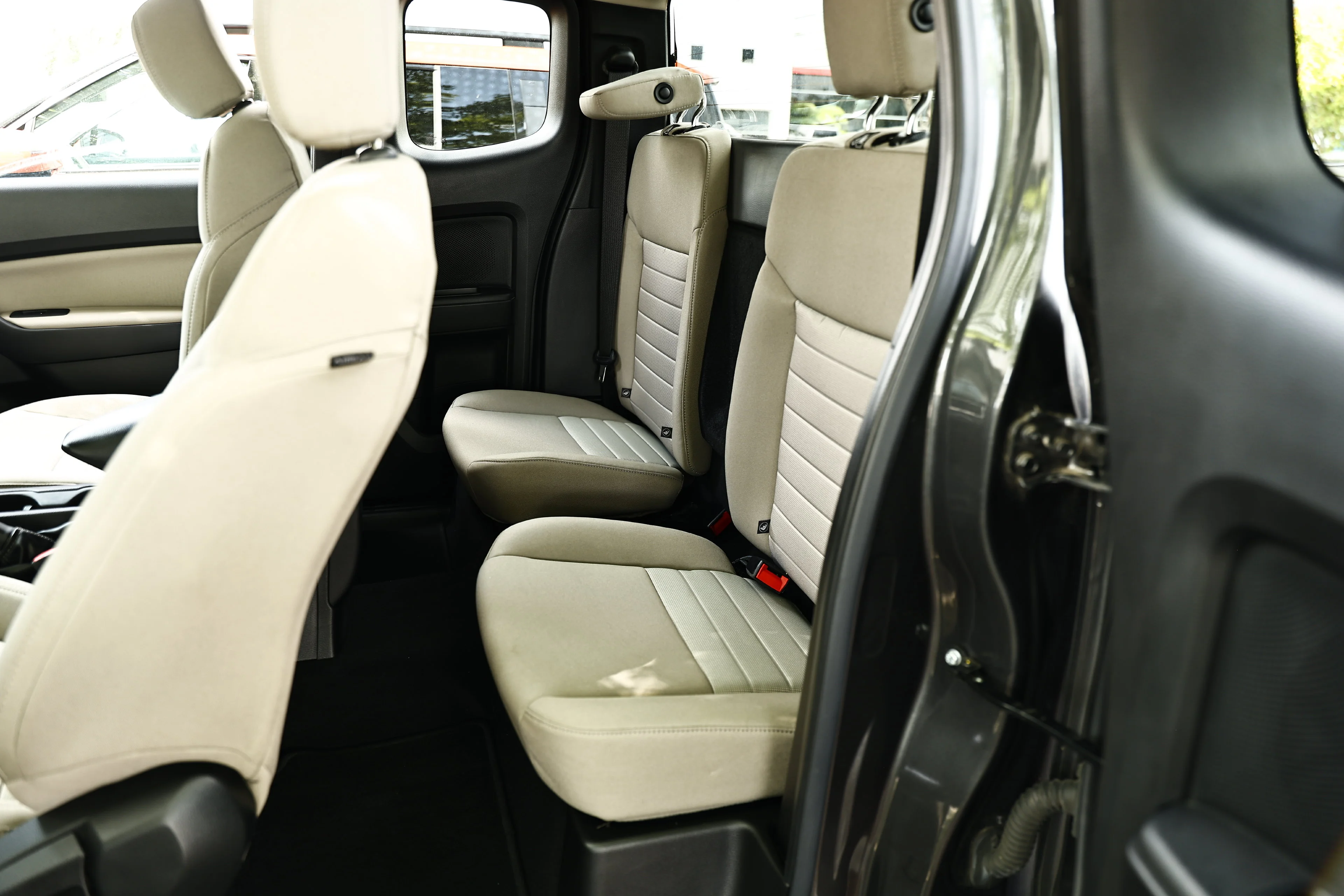 Used 2019 Magnetic Metallic Ford XLT image 22