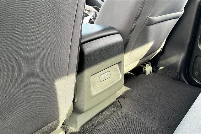 Used 2024 Green Nissan SV image 11