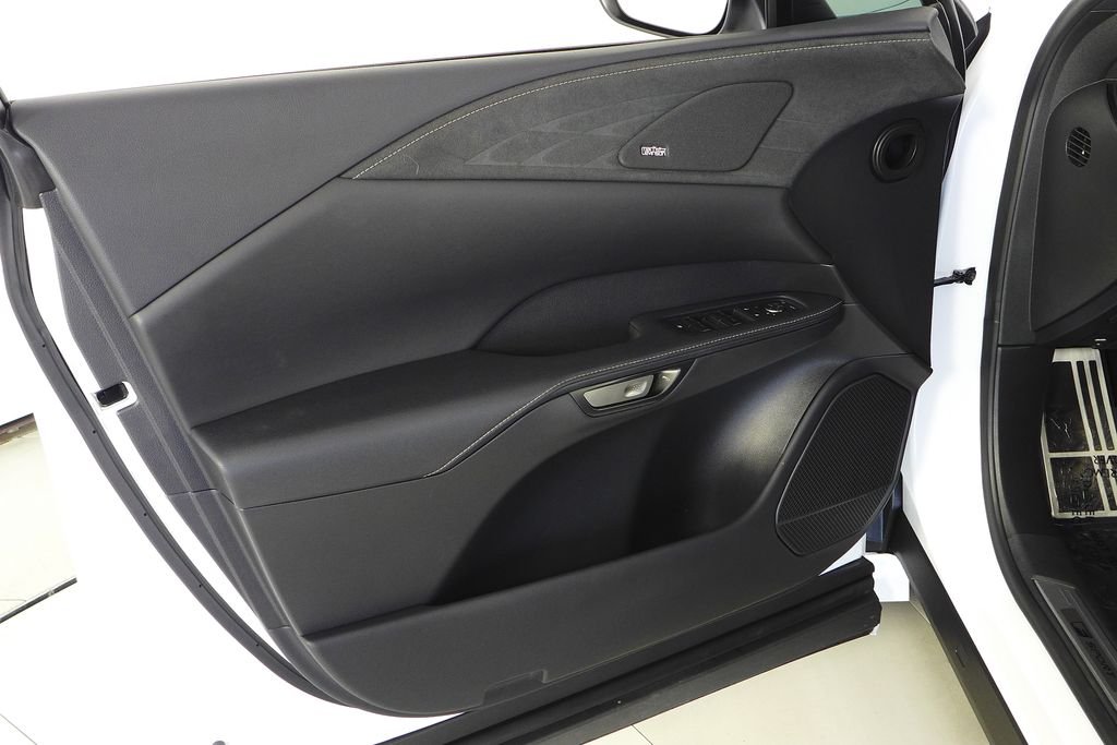 Used 2023 Ultra White Lexus 500h F SPORT Performance image 11