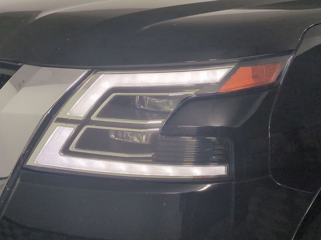 2021 Nissan Armada SV - Photo 10