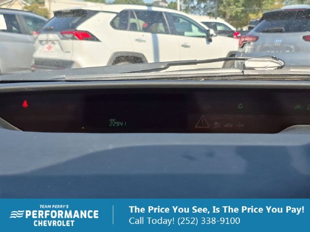 Used 2005 Silver Toyota Base image 16