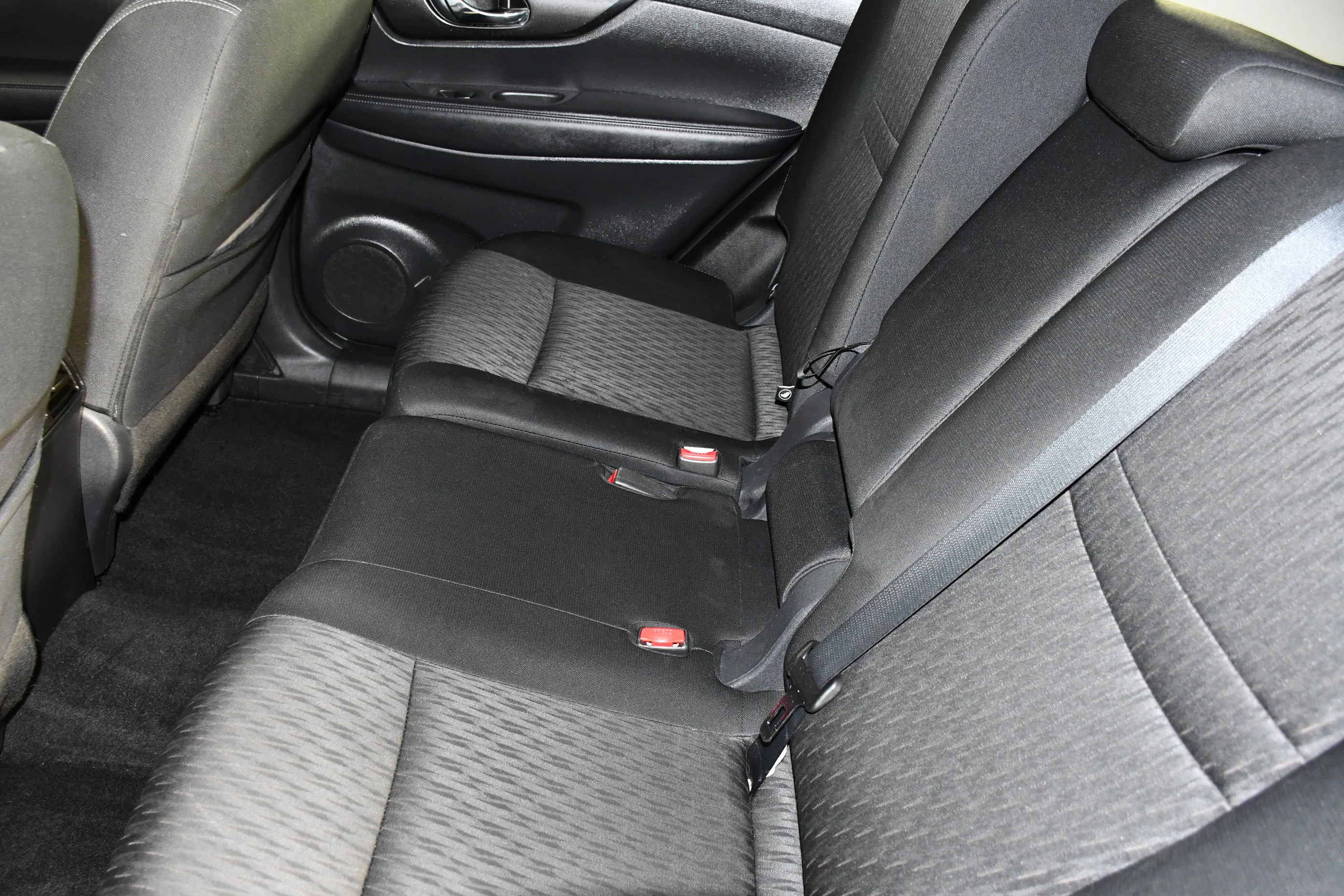 Used 2018 Gun Metallic Nissan SV image 47