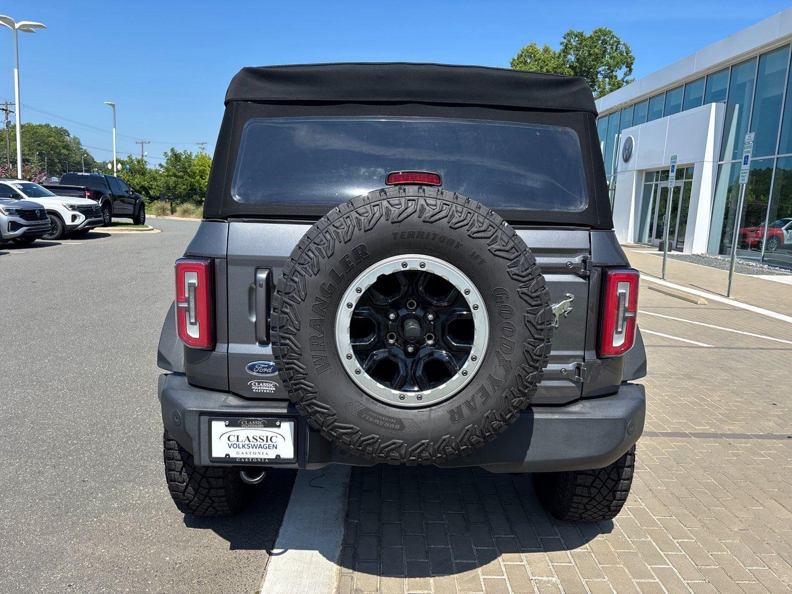 Used 2022 Carbonized Gray Ford Outer Banks image 4