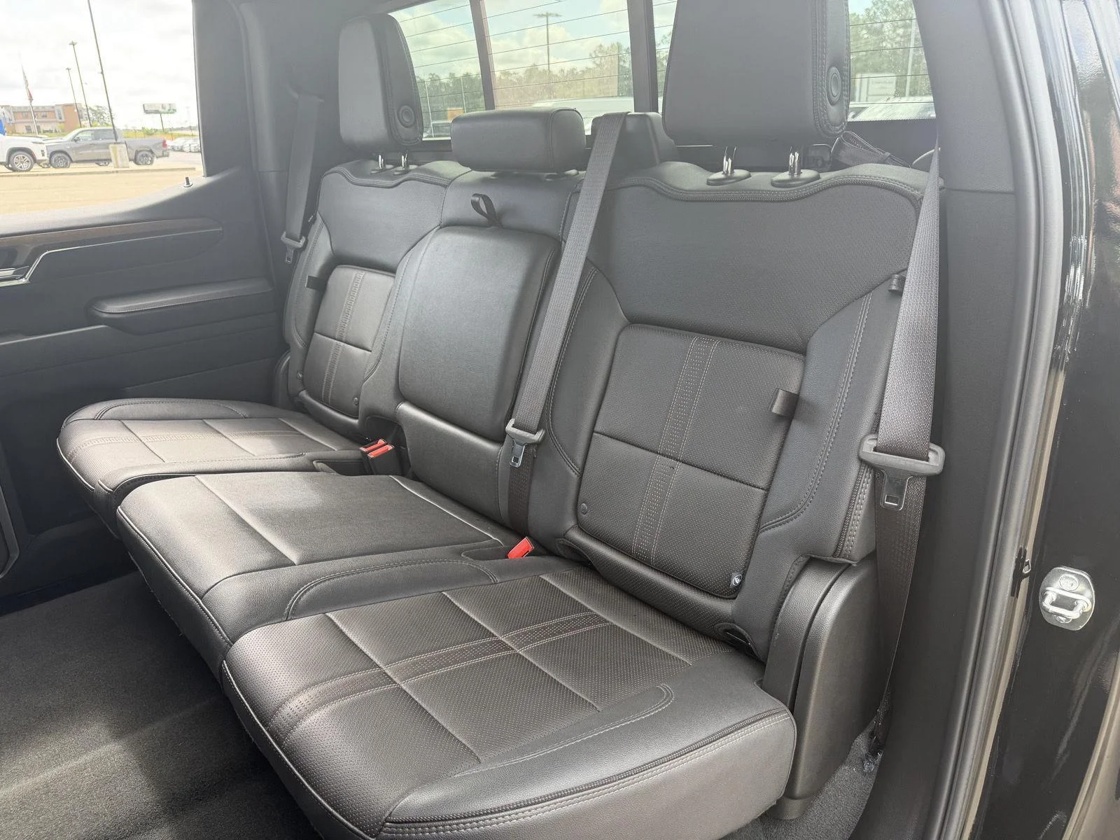 Used 2023 Black Chevrolet High Country image 17